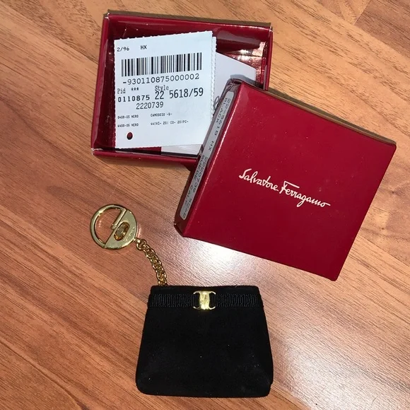 Salvatore Ferragamo | Accessories | New In Box Authentic  display picture 3